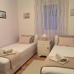 Apartmani Vela Luka Апартаменты