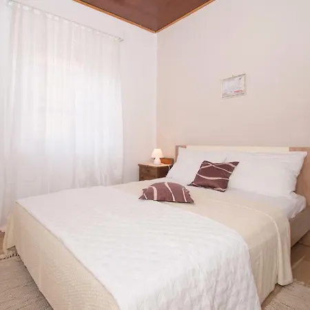 Apartmani Vela Luka 아파트 *