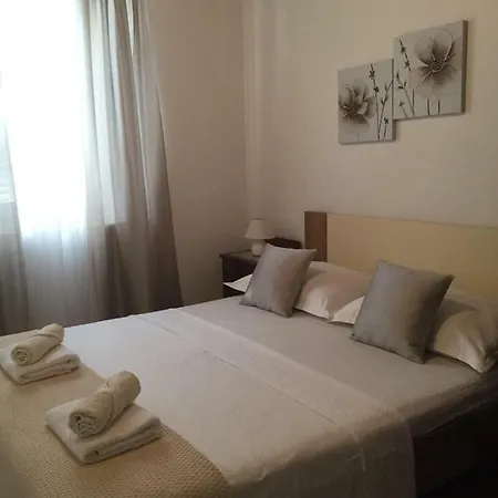 Apartmani Vela Luka