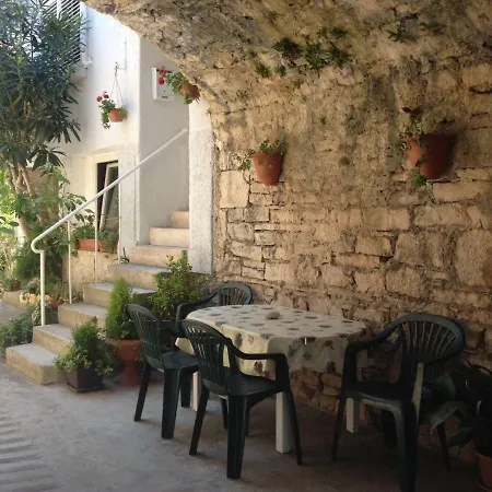 Apartmani Vela Luka *